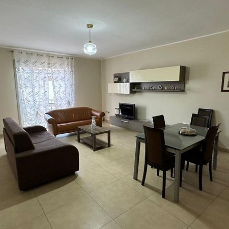 Appartamento Fontanella Deluxe Brindisi Bagian luar foto
