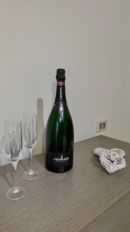 Appartamento Fontanella Deluxe Brindisi Bagian luar foto