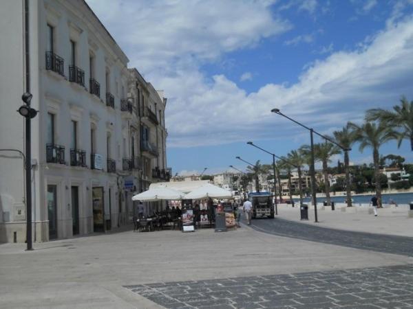 Appartamento Fontanella Deluxe Brindisi Bagian luar foto