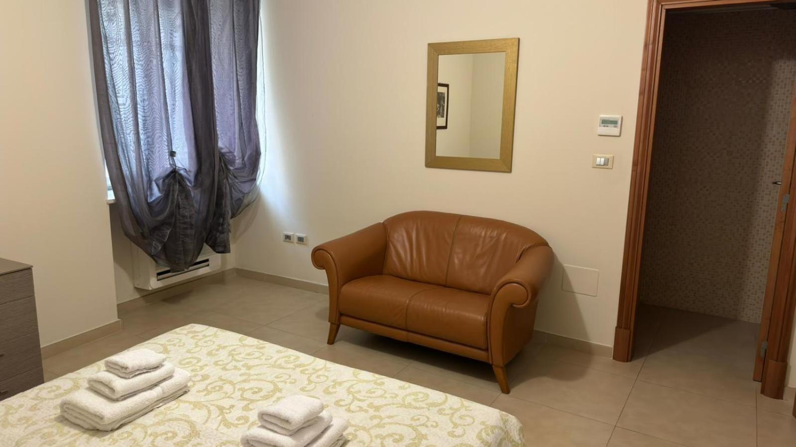 Appartamento Fontanella Deluxe Brindisi Bagian luar foto